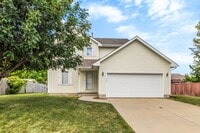 Building Photo - FANTASTIC LOCATION!! 3 Bed, 2.5 Bath Home in Waukee