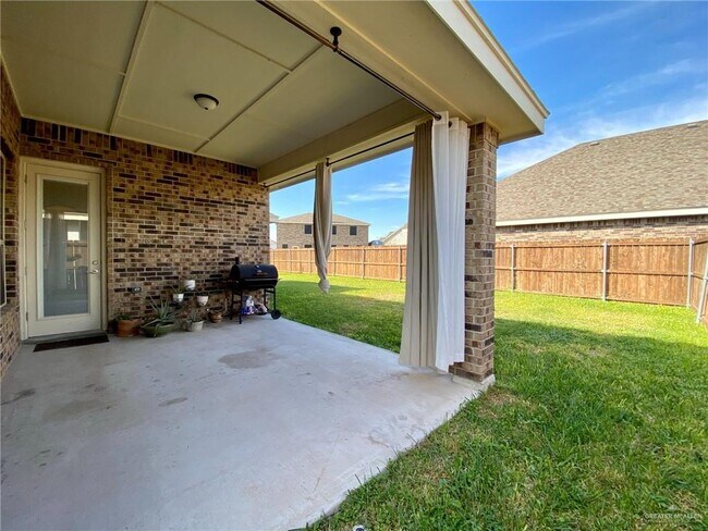 Building Photo - 5208 Escondido Pass