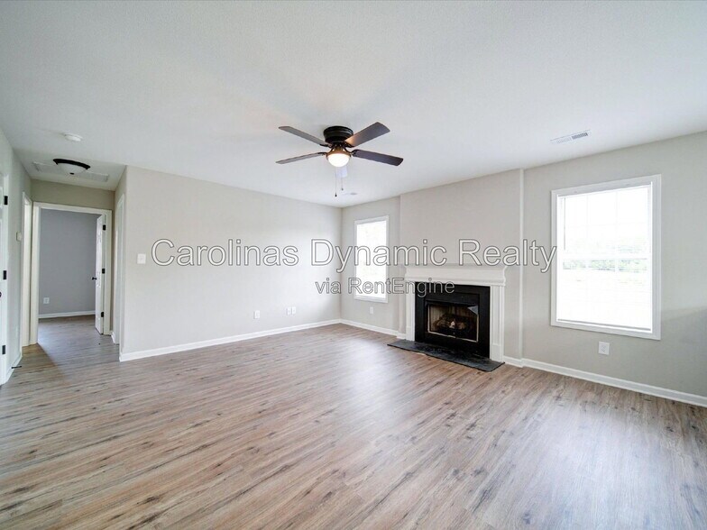 Building Photo - 3702 Cardinal Bluff Ln