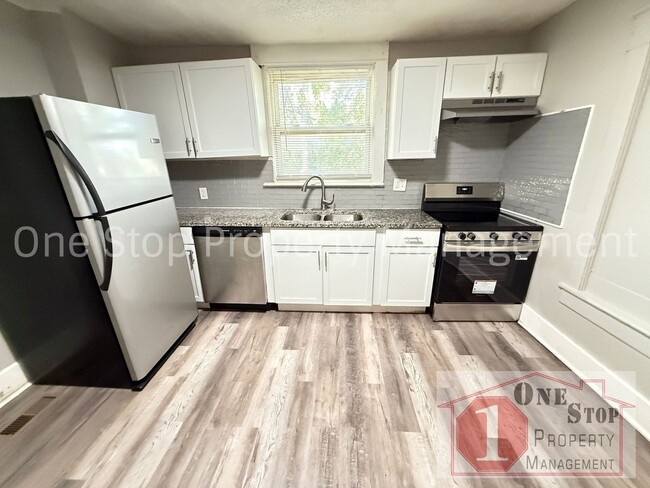 Building Photo - Spacious 3-bedroom, 2-bath in Kansas City