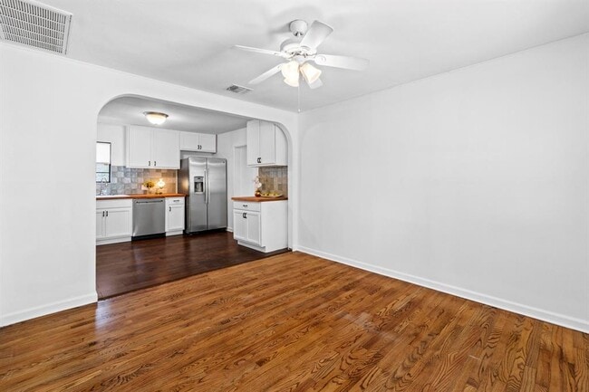 Building Photo - 1709 Patton Ln