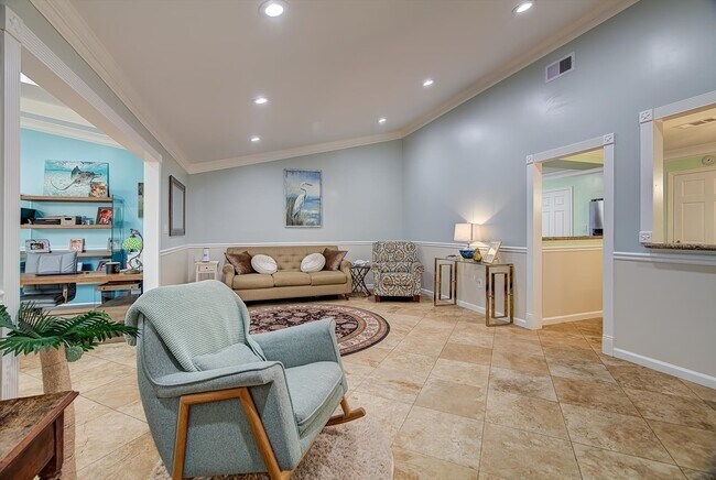 Building Photo - 3415 80th St