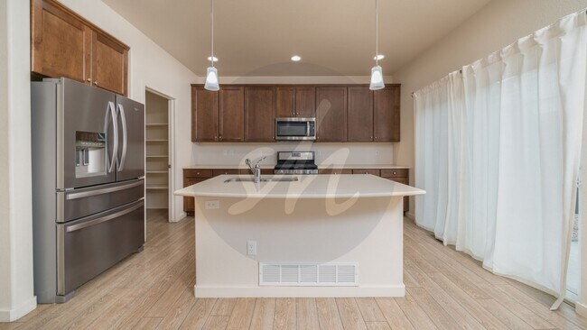Building Photo - 10825 Fossil Dust Dr