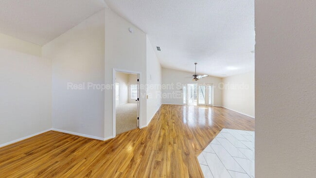 Building Photo - 5662 Rywood Dr