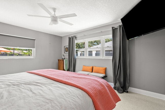 Building Photo - 4056 38th Way S