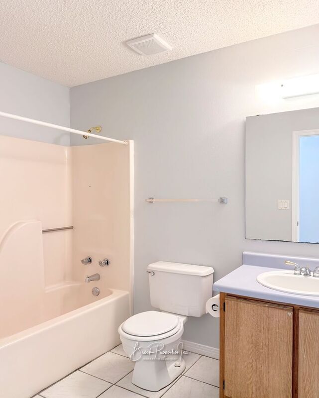 Building Photo - 1341 Dog Track Rd