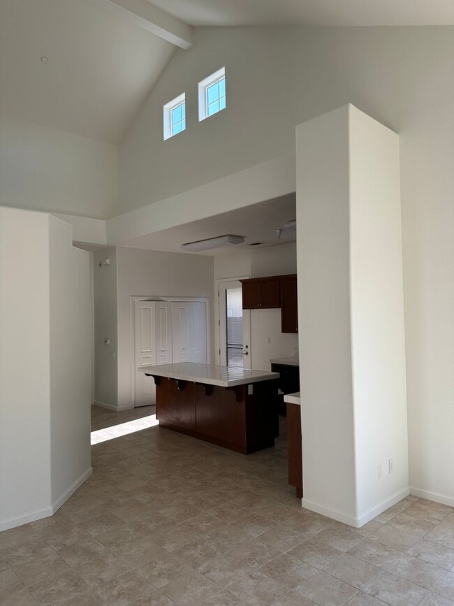 Building Photo - Pleasant 4 Bedroom 2.5 Bath Home Located i...