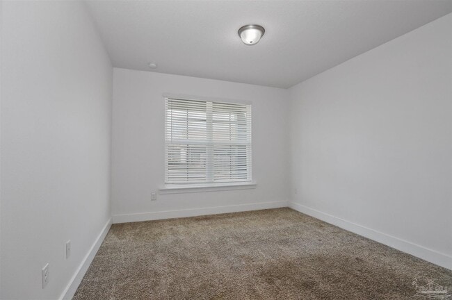 Building Photo - 2110 Cambridge Park Dr