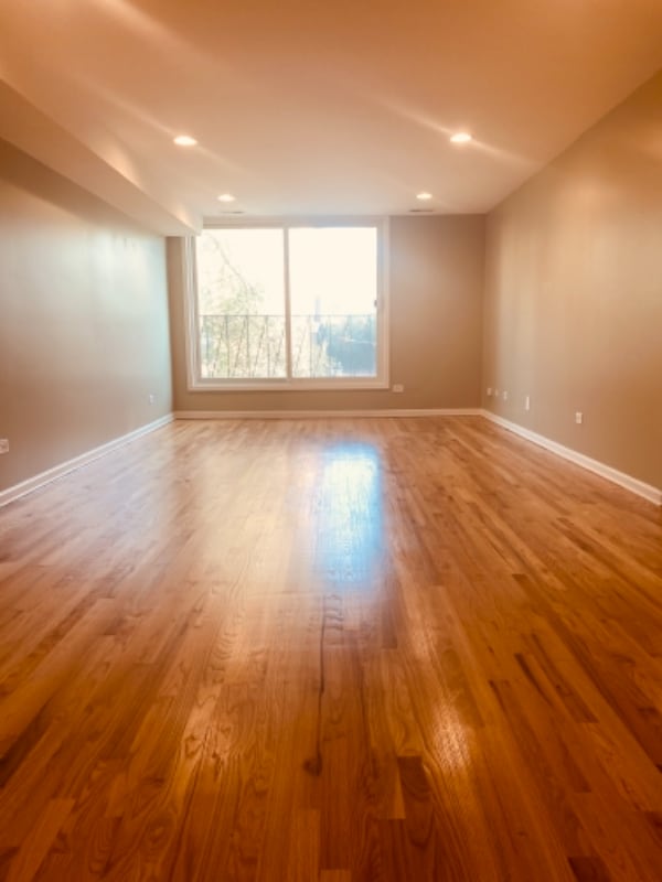 Building Photo - 2720 E 75th St