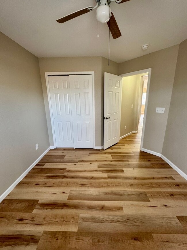 Building Photo - 2 Bedroom +Office in Stratmoor Valley