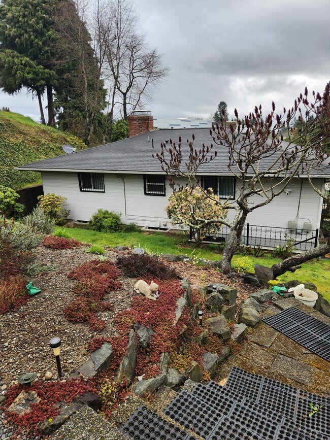 Building Photo - 4818 Rucker Ave