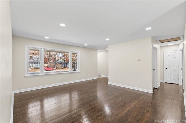 Building Photo - 17740 Clyde Ave