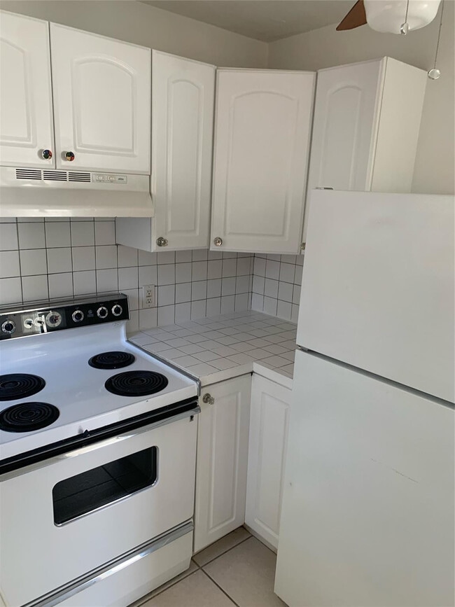 Building Photo - 301 S Ocean Blvd