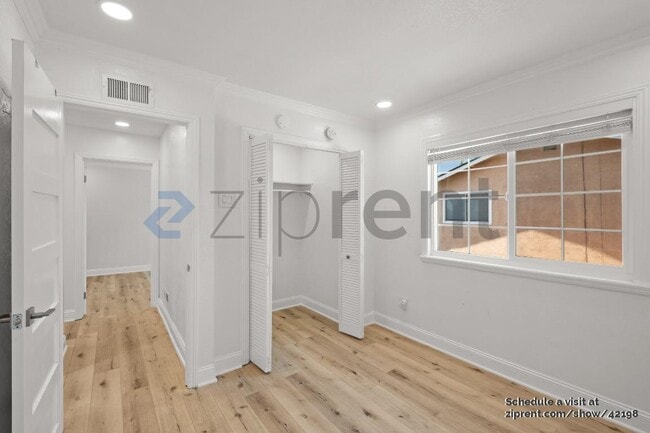 Building Photo - 4574 Ellen Way
