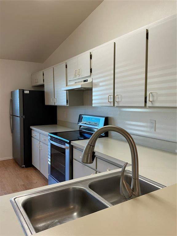 Building Photo - 5821 Taywood Dr