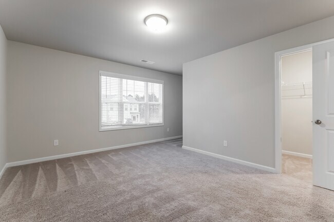 Building Photo - 3325 Lilac Crk Trl