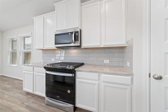 Building Photo - 21519 Carbone Ln
