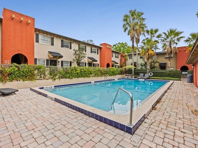 Building Photo - 2507 E Central Blvd