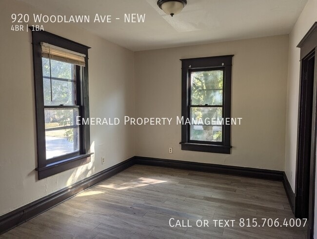 Building Photo - 920 Woodlawn Ave