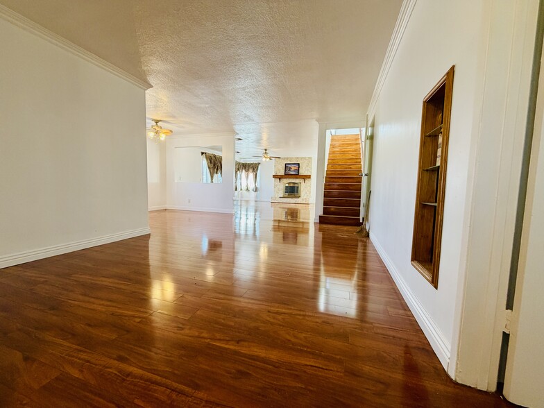 Building Photo - 6815 Sowell Ave