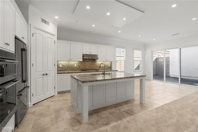 Building Photo - 4 br, 3 bath House - 82 Meander