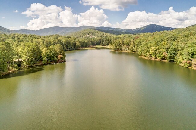 Building Photo - FULLY FURNISHED! Magnificent Panoramic Views!!