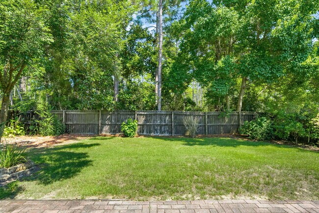 Building Photo - 282 Whispering Lake Dr
