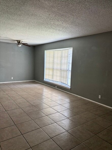 Building Photo - 7514 Rustic Trail
