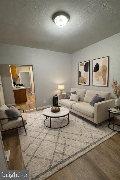 Building Photo - 336 N Gross St