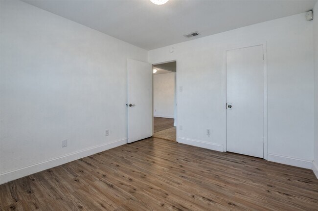 Building Photo - 2200 E Trinity Mls Rd