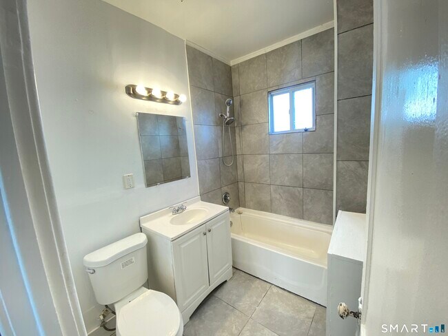 Building Photo - 54-56-56 Westbourne Pkwy