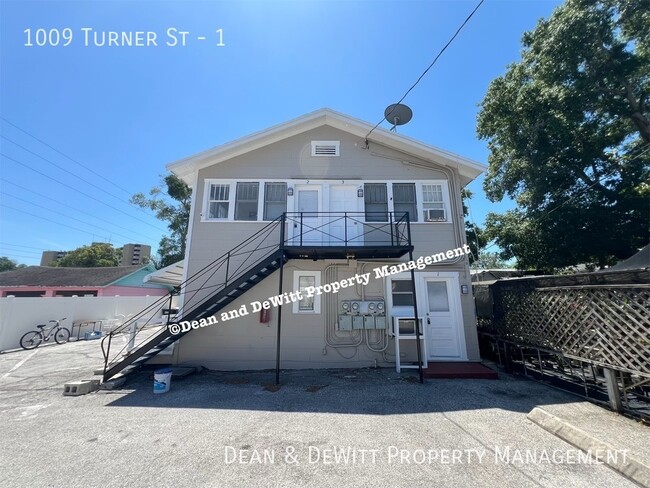 Building Photo - 1009 Turner St
