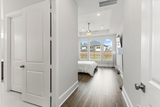Building Photo - 316 Coldwater Creek Ct