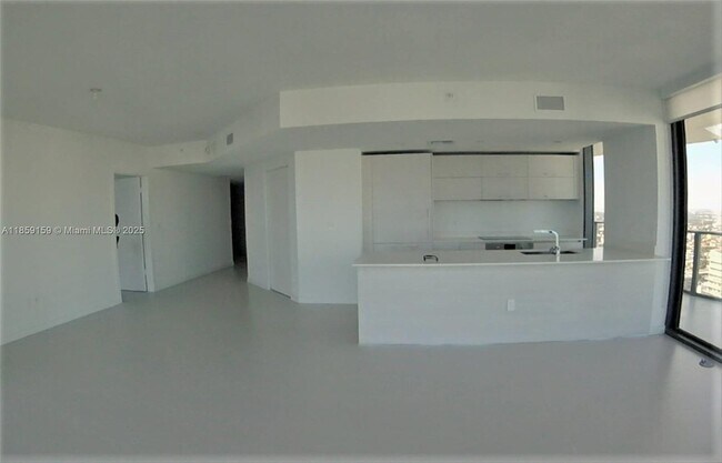 Building Photo - 1300 S Miami Ave