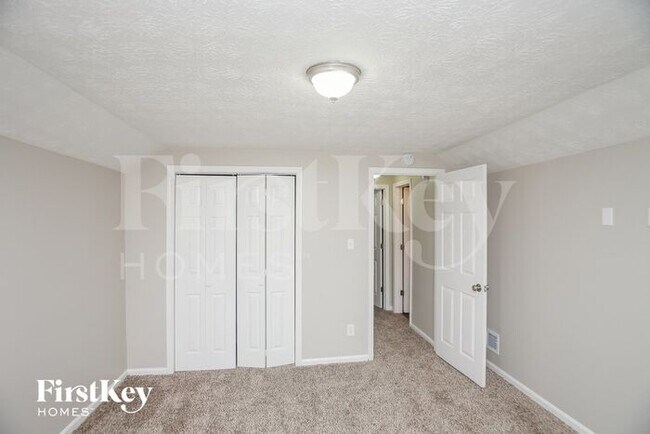 Building Photo - 1593 Pine Shadows Dr