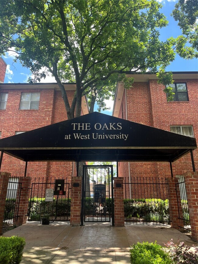 Building Photo - 4041 Law St