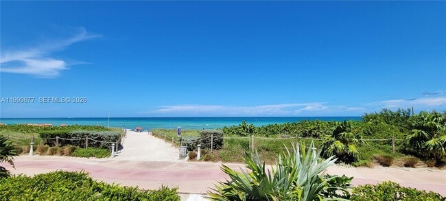 Building Photo - 6917 Collins Ave