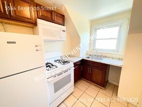Building Photo - 5544 Baywood St