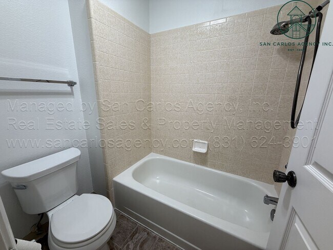 Building Photo - Refreshed Two Bedroom Pacific Grove Townhome in Gated Community