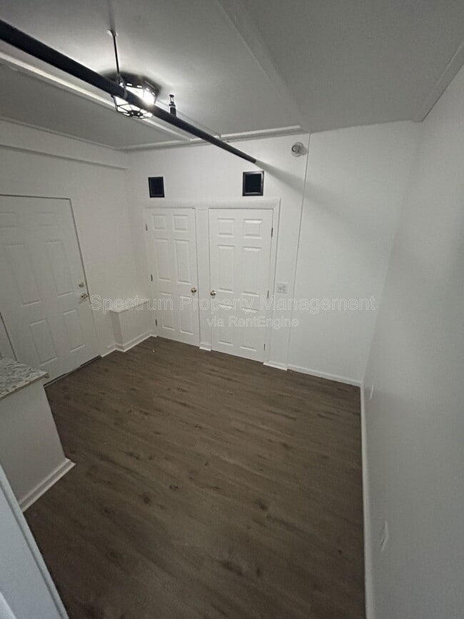 Building Photo - 10 Railroad Square