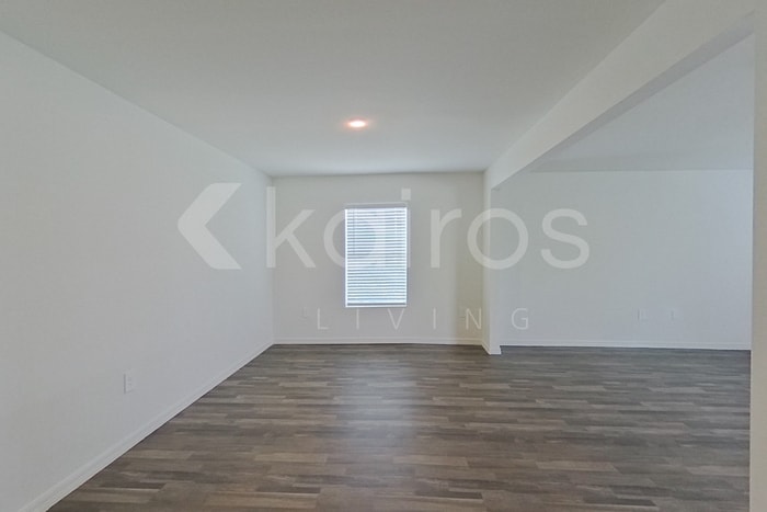 Building Photo - 4020 Garden Blvd