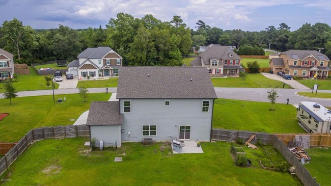 Building Photo - Beautiful home in great neighborhood!