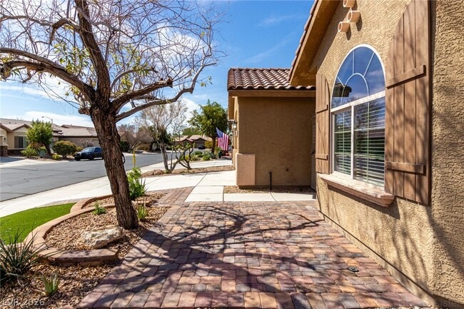 Building Photo - 6092 Fox Creek Ave