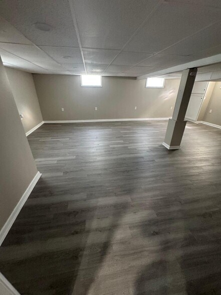 Building Photo - 4527 Channing Ln