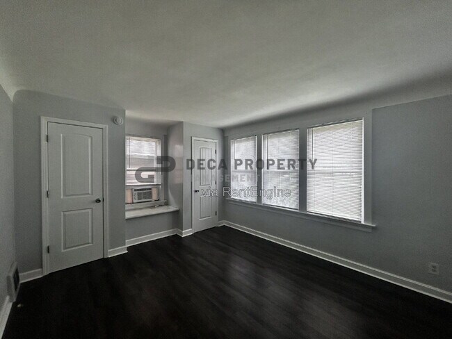 Building Photo - 7026 Bancroft Ave