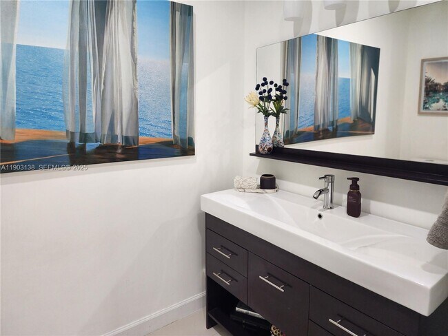 Building Photo - 9777 NW 45th Ln