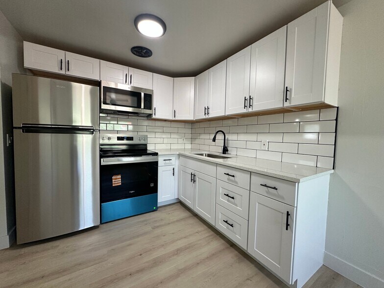 Building Photo - 1340 S 200 E