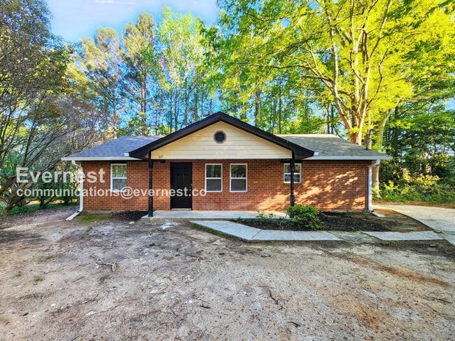 Primary Photo - 727 W Creek Cir