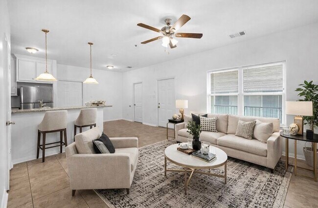 Building Photo - 6122 W Mt Houston Rd