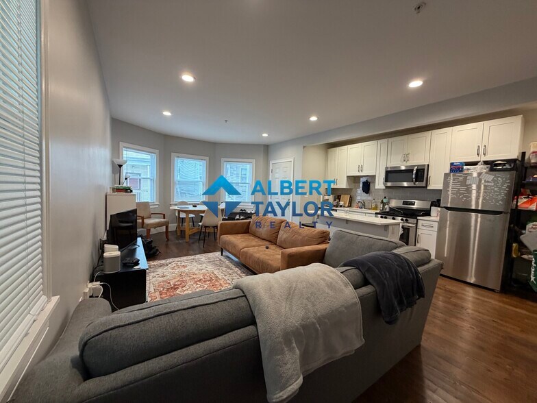 Building Photo - 29 Darling St